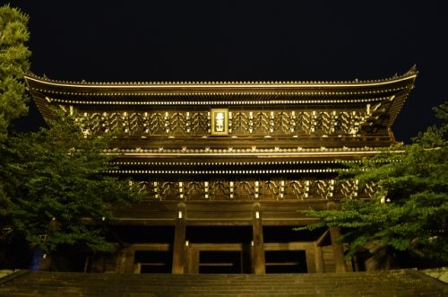 ぴったんこカン・カン / 堺雅人と秋の京都巡りで紹介された場所「知恩院」