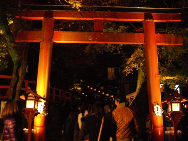 京都、秋の夜間拝観（ライトアップ）情報